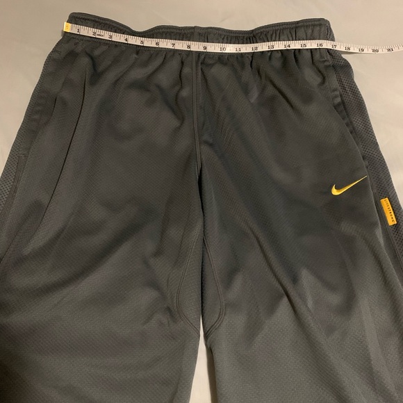 Nike Dri-Fit Livestrong Sweatpants - Picture 4 of 7